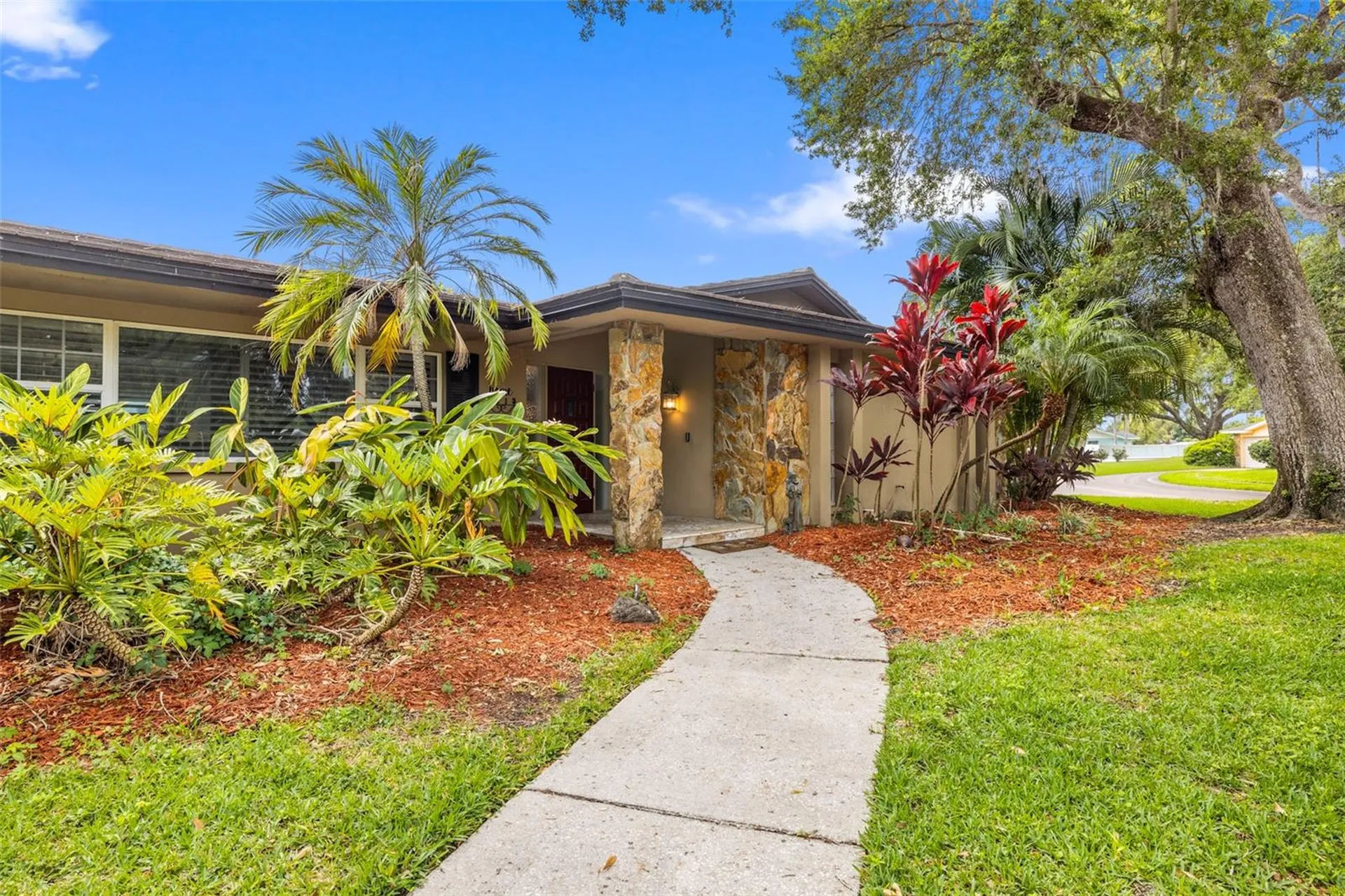 2215 Buena Vista Drive Clearwater FL 33764