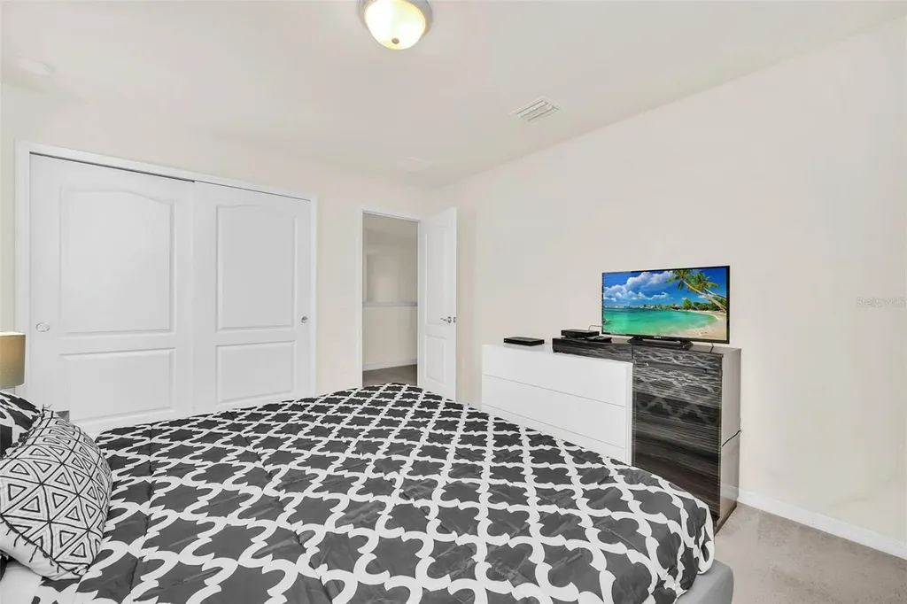 8887 Menton Loop Kissimmee FL 34747