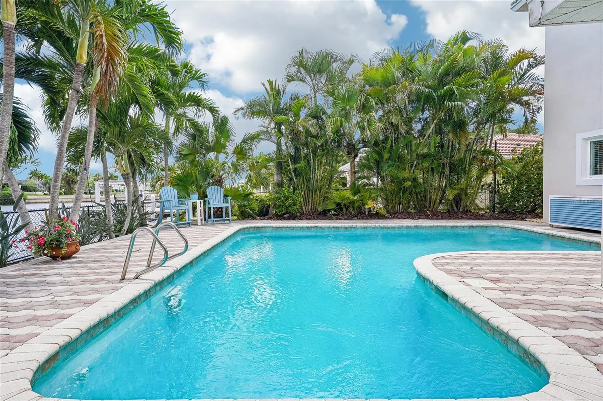 2032 Massachusetts Avenue NE St Petersburg FL 33703
