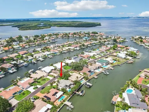2032 Massachusetts Avenue NE St Petersburg FL 33703
