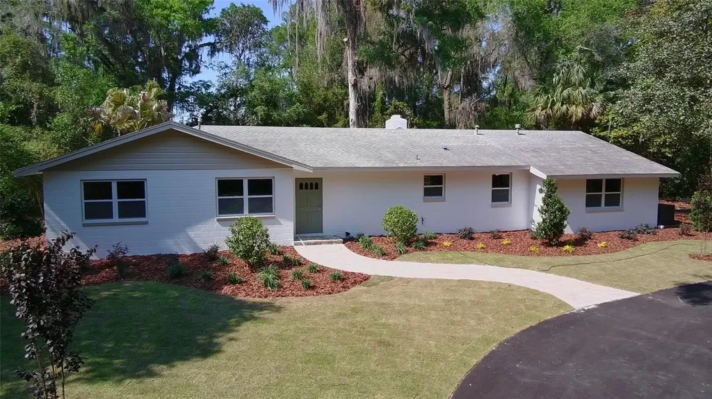 4890 NW 20th Place Gainesville FL 32605