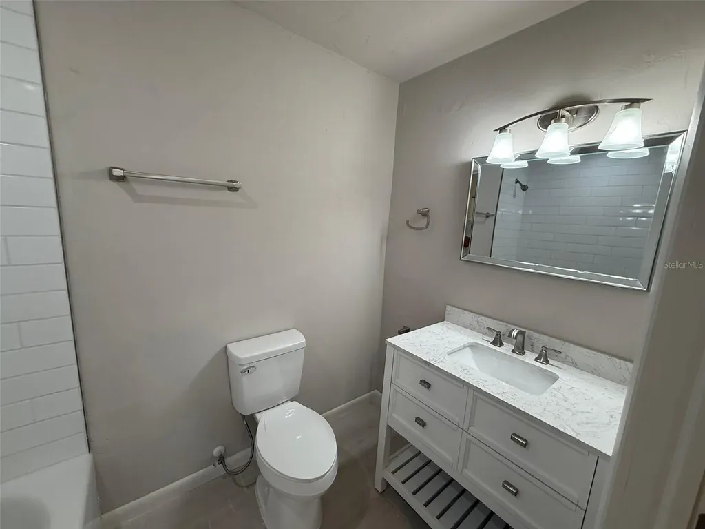 4890 NW 20th Place Gainesville FL 32605