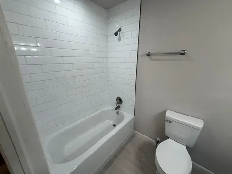 4890 NW 20th Place Gainesville FL 32605