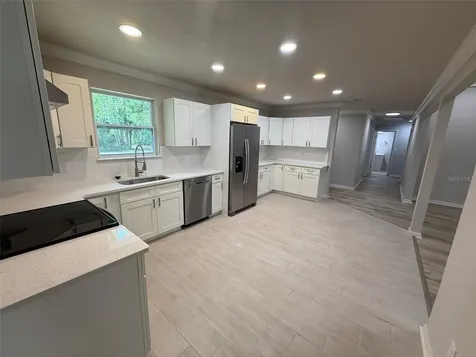 4890 NW 20th Place Gainesville FL 32605