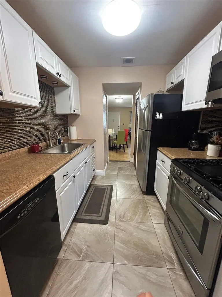 10037 62nd Terrace N St Petersburg FL 33708