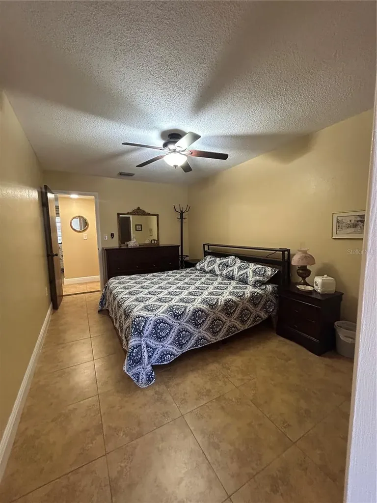 10037 62nd Terrace N St Petersburg FL 33708