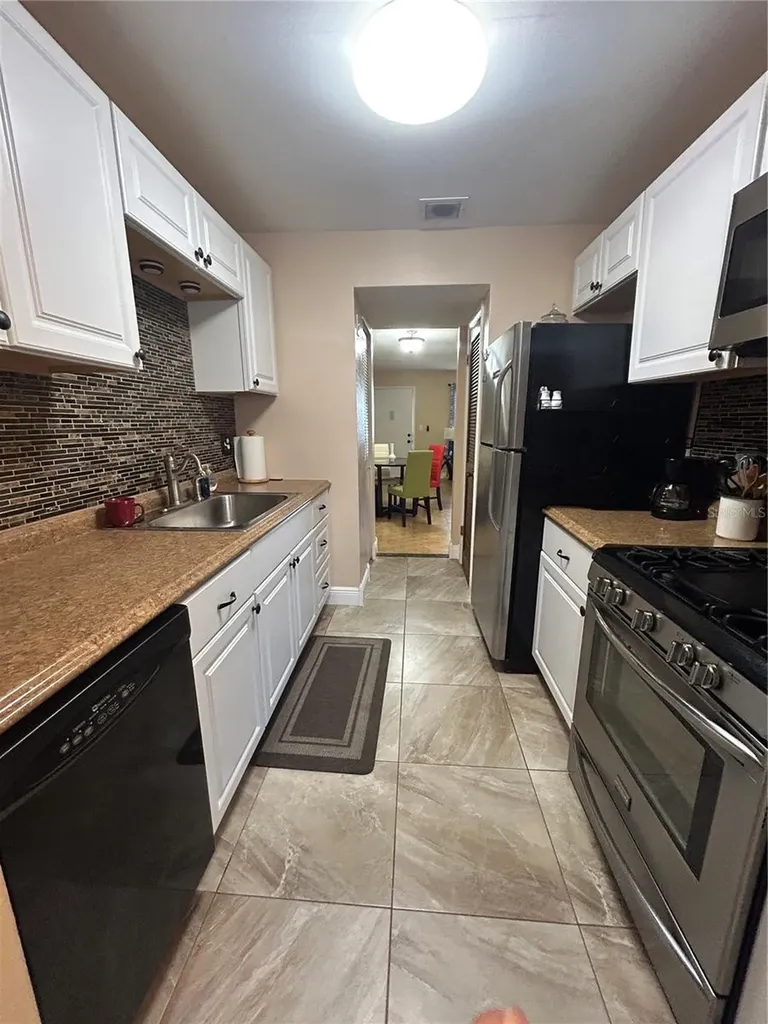 10037 62nd Terrace N St Petersburg FL 33708