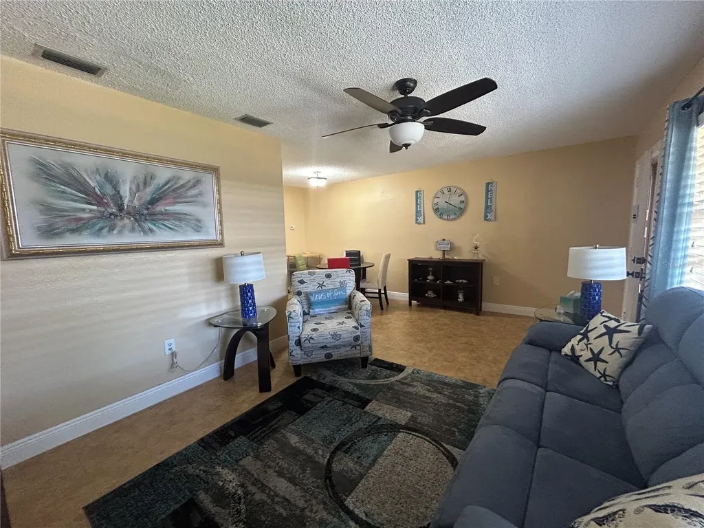 10037 62nd Terrace N St Petersburg FL 33708