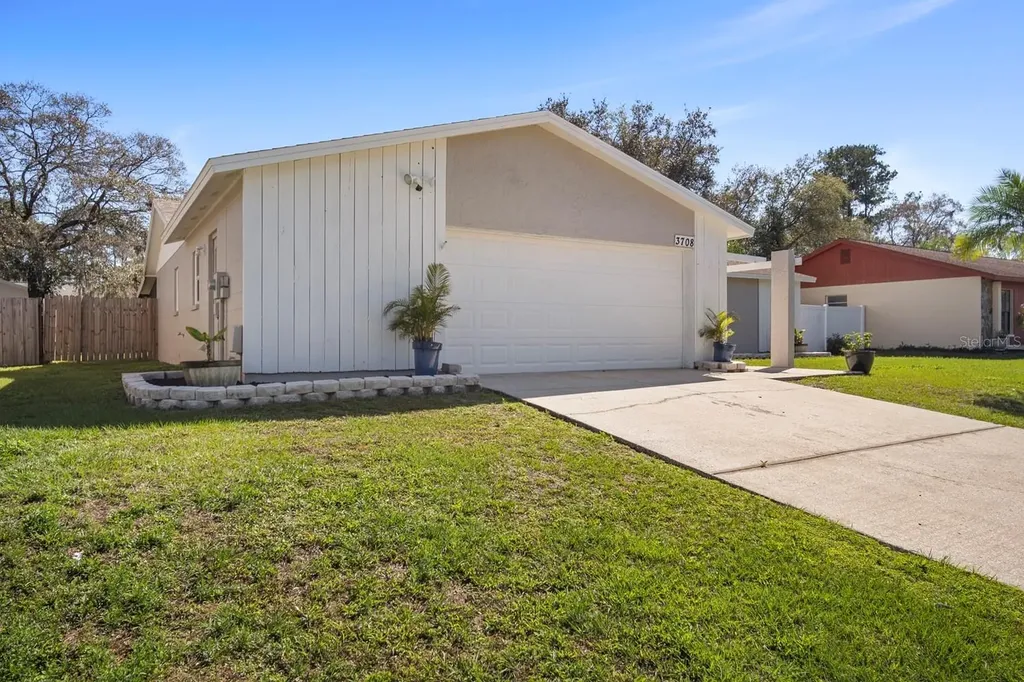 3708 Greenford Street Valrico FL 33596