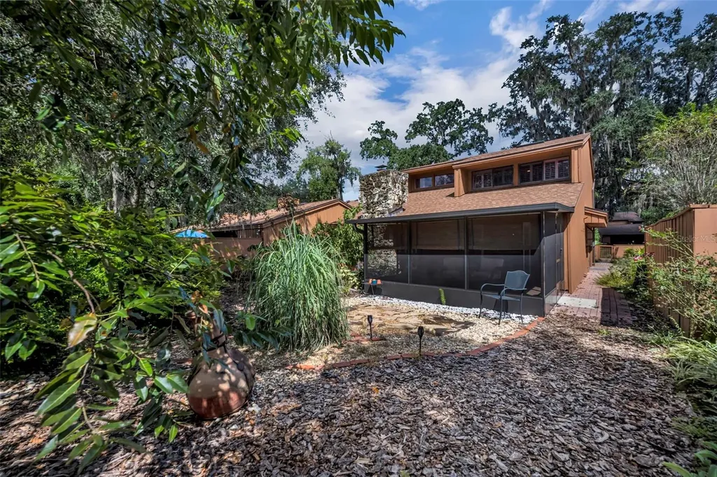 104 Oaks Court Sanford FL 32771