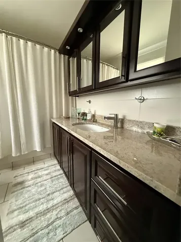 5245 Isla Verde Avenue Carolina PR 00979