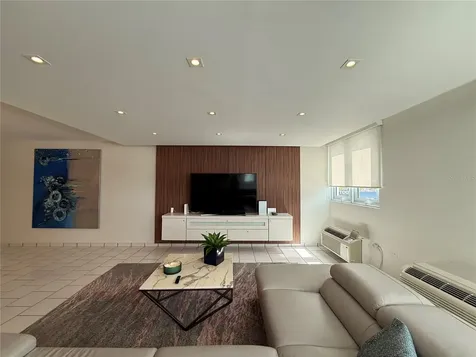 5245 Isla Verde Avenue Carolina PR 00979