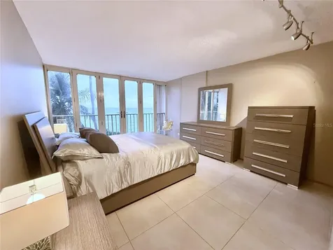 3103 Avenue Isla Verde Carolina PR 00979