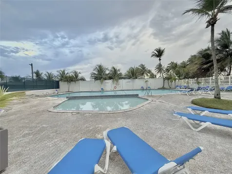 3103 Avenue Isla Verde Carolina PR 00979