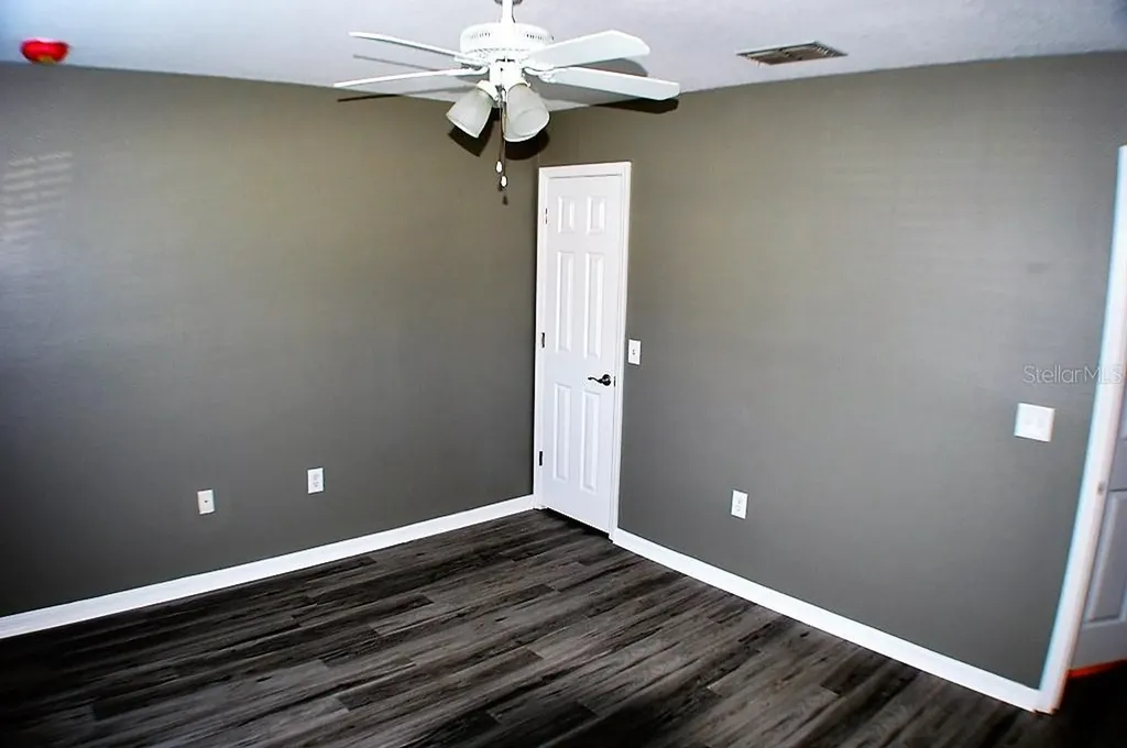 1017 Tawny Eagle Drive Groveland FL 34736