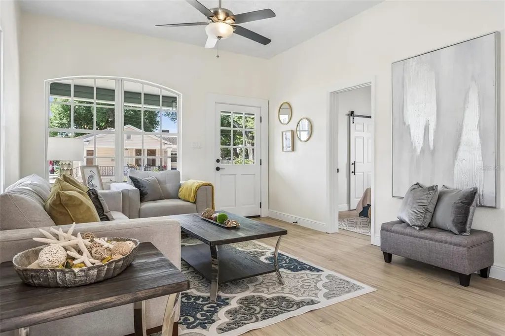 2226 E 10th Avenue Tampa FL 33605