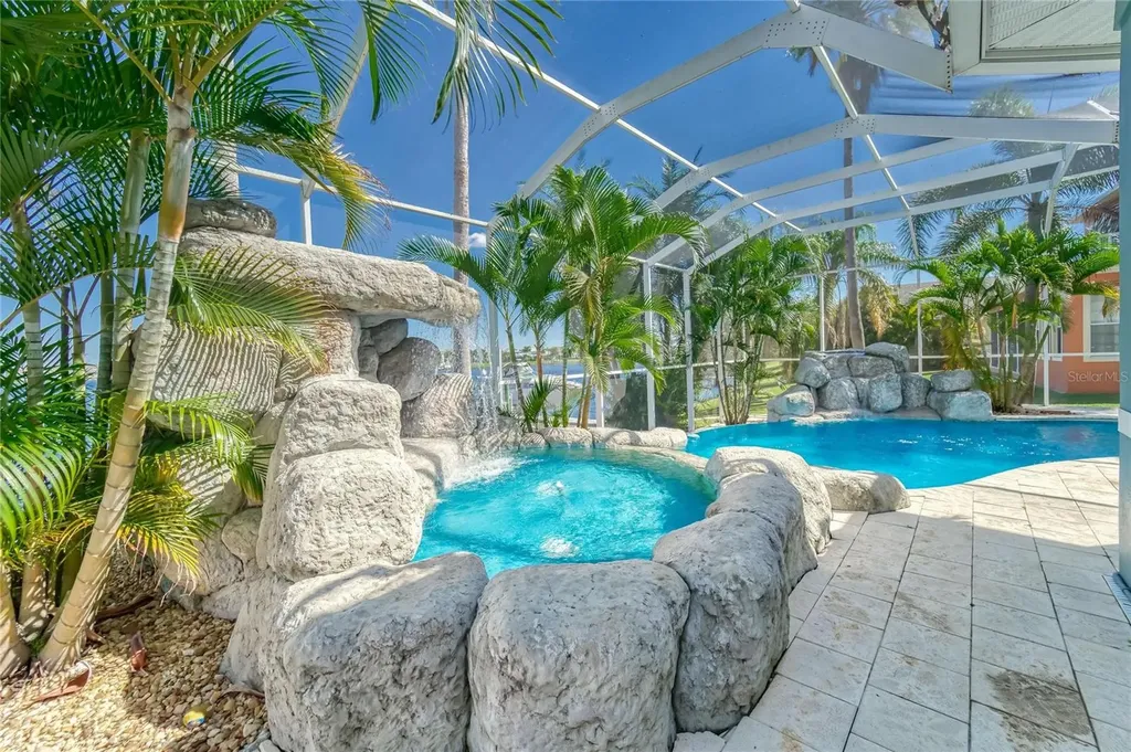 5225 Brighton Shore Drive Apollo Beach FL 33572