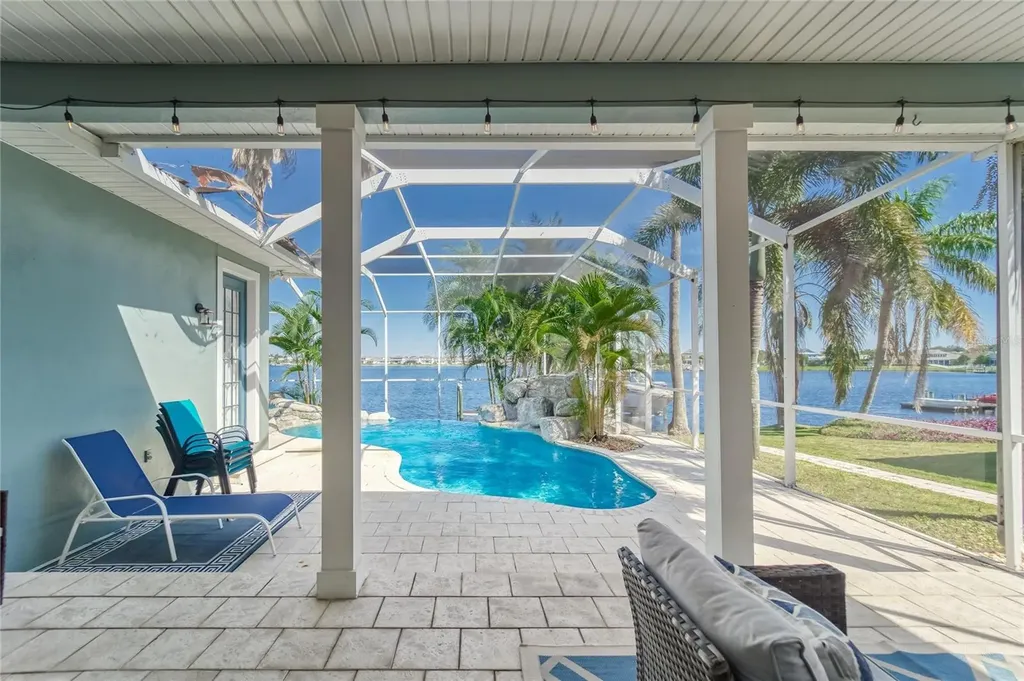 5225 Brighton Shore Drive Apollo Beach FL 33572