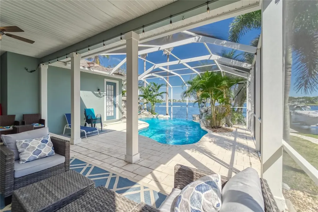 5225 Brighton Shore Drive Apollo Beach FL 33572