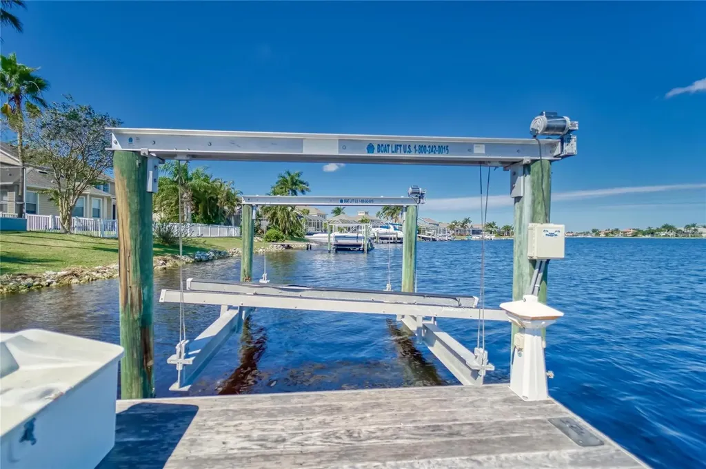 5225 Brighton Shore Drive Apollo Beach FL 33572