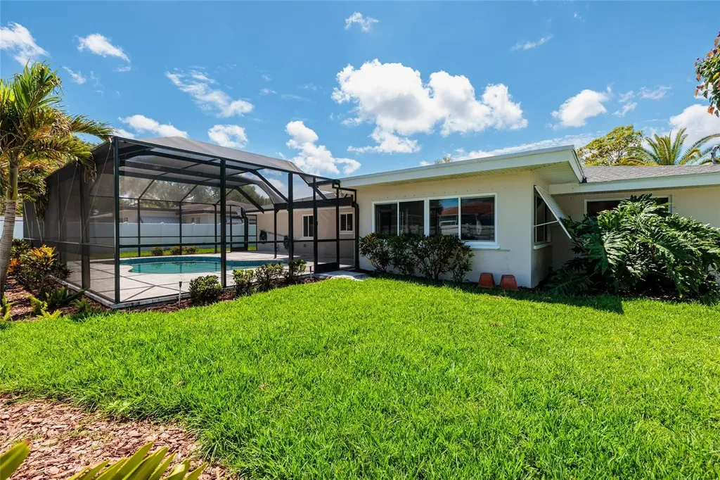 1732 Emerald Drive Clearwater FL 33756