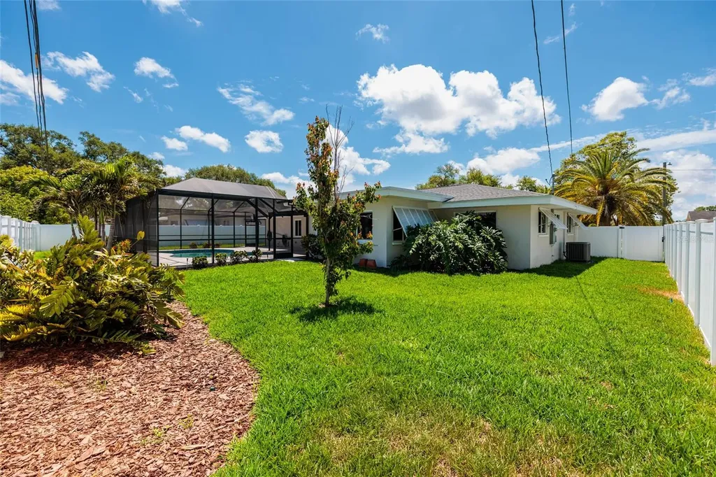 1732 Emerald Drive Clearwater FL 33756