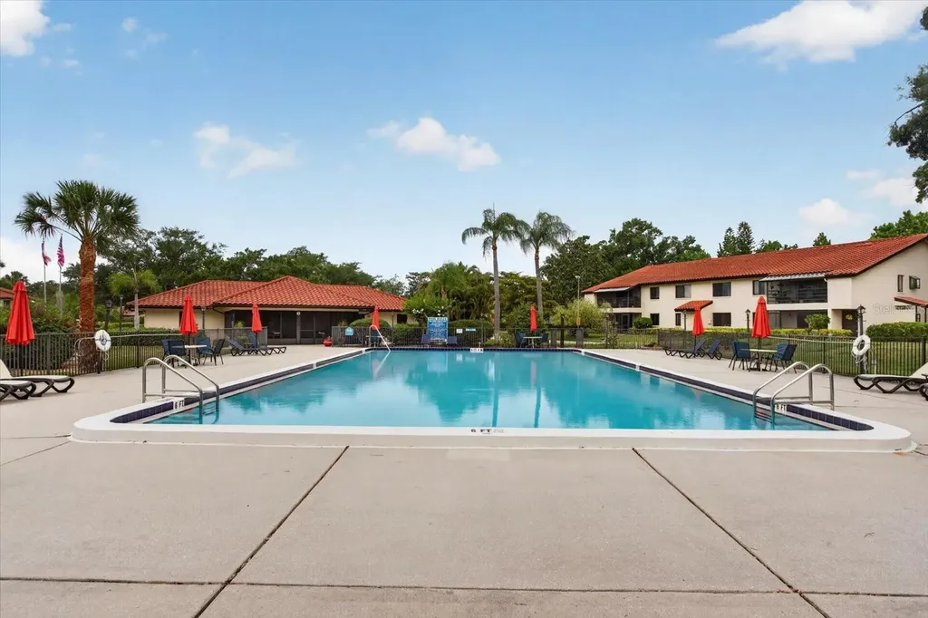 5735 Gardens Drive Sarasota FL 34243