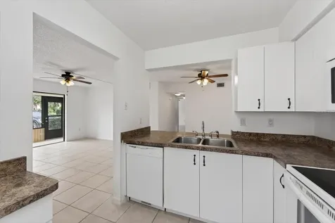 5735 Gardens Drive Sarasota FL 34243