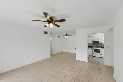5735 Gardens Drive Sarasota FL 34243