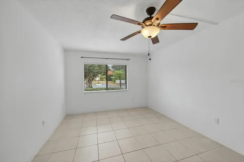5735 Gardens Drive Sarasota FL 34243