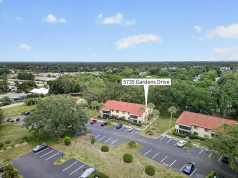 5735 Gardens Drive Sarasota FL 34243