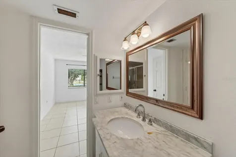 5735 Gardens Drive Sarasota FL 34243