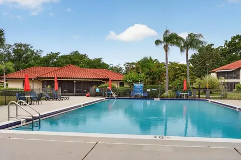 5735 Gardens Drive Sarasota FL 34243