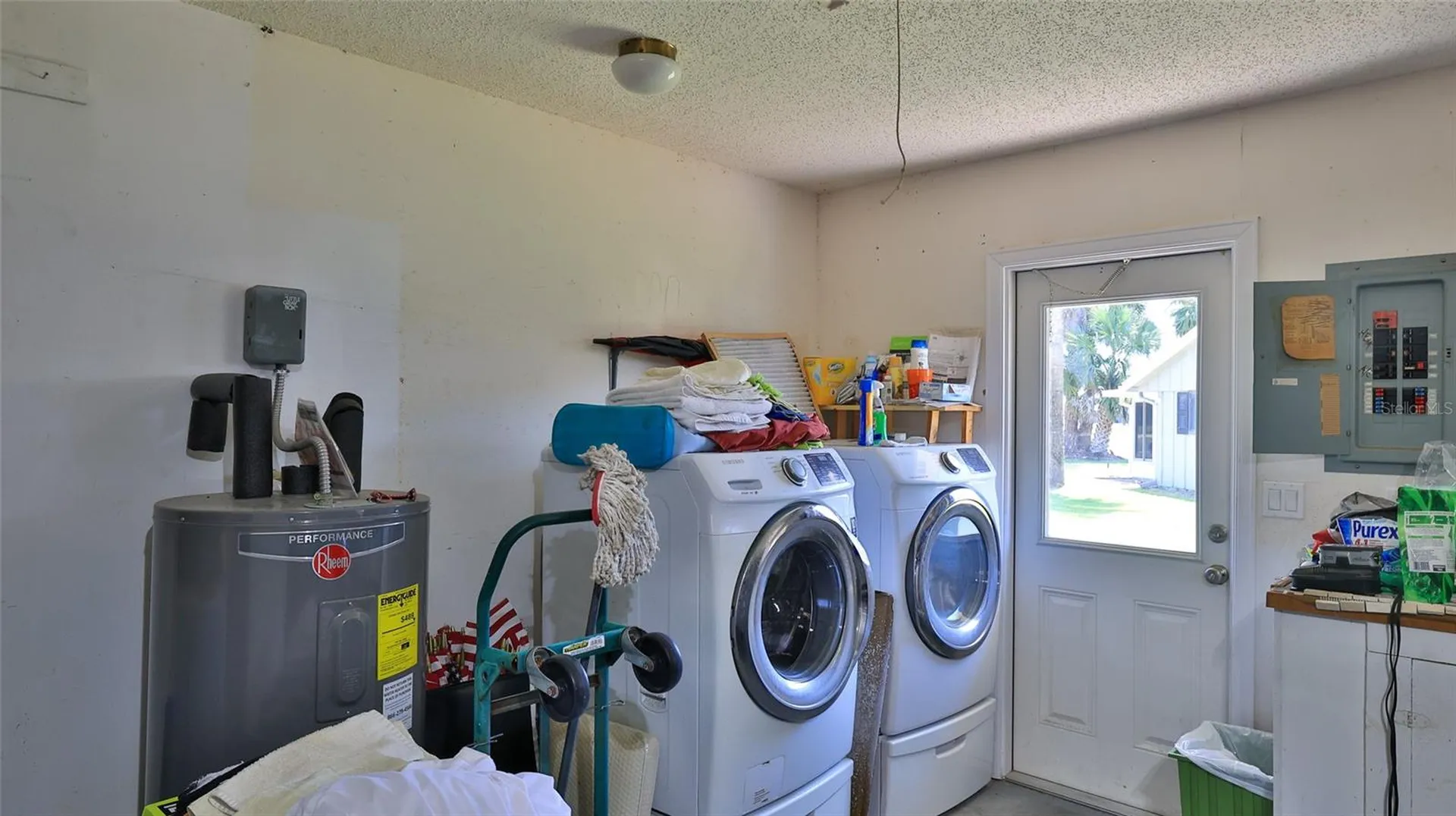 127 Lake Fairgreen Circle New Smyrna Beach FL 32168