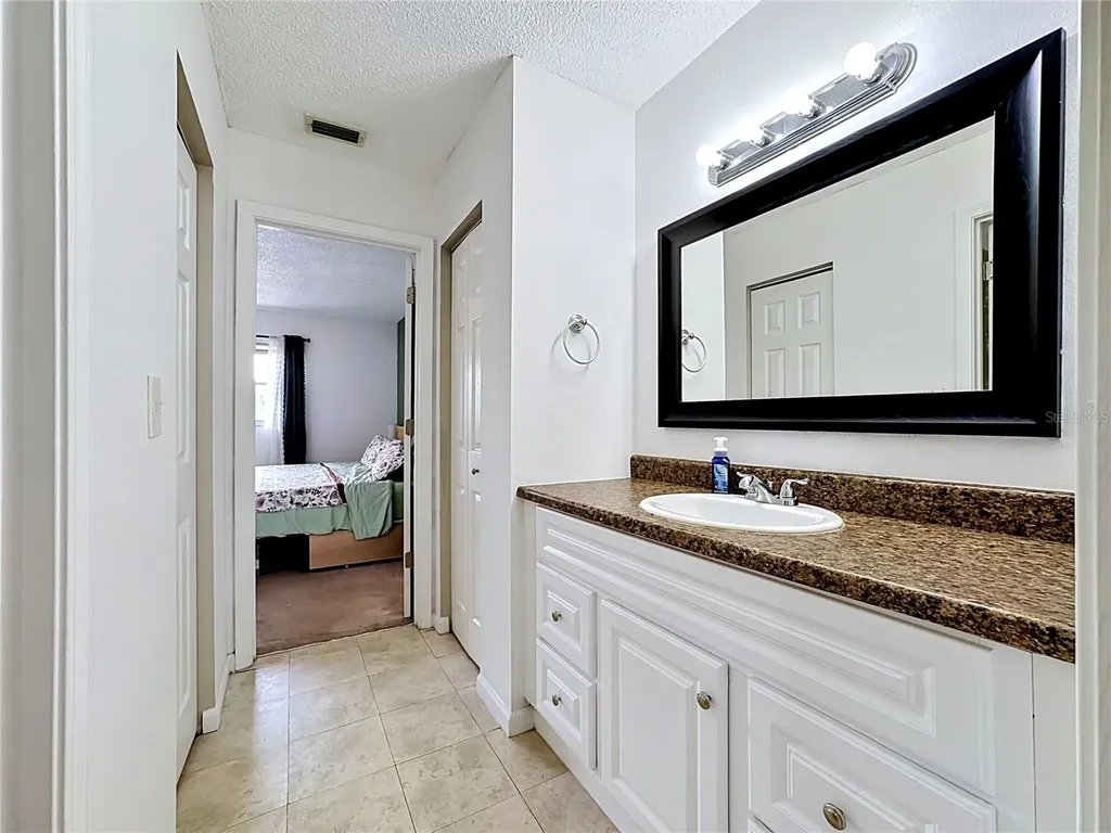 5507 Fountain Lake Circle Bradenton FL 34207