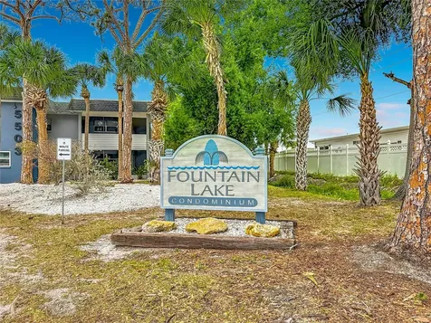 5507 Fountain Lake Circle Bradenton FL 34207