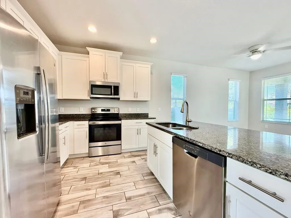 2951 W Cherry Street Tampa FL 33607