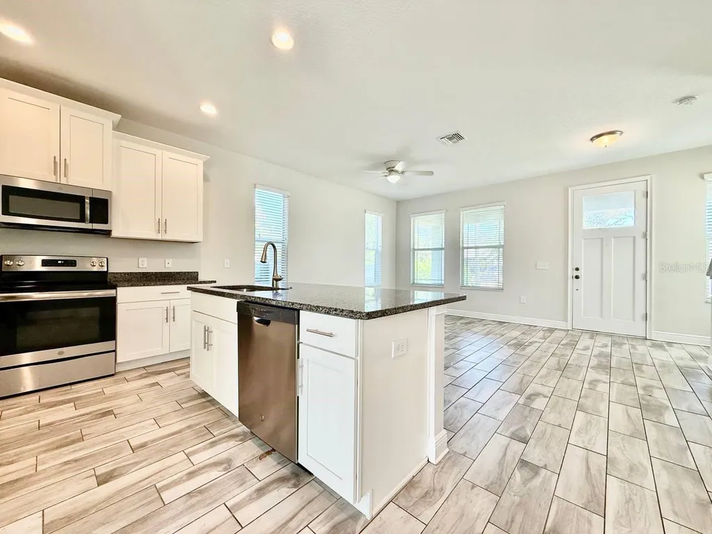 2951 W Cherry Street Tampa FL 33607