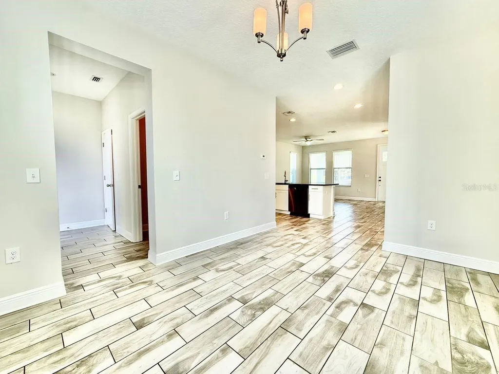 2951 W Cherry Street Tampa FL 33607