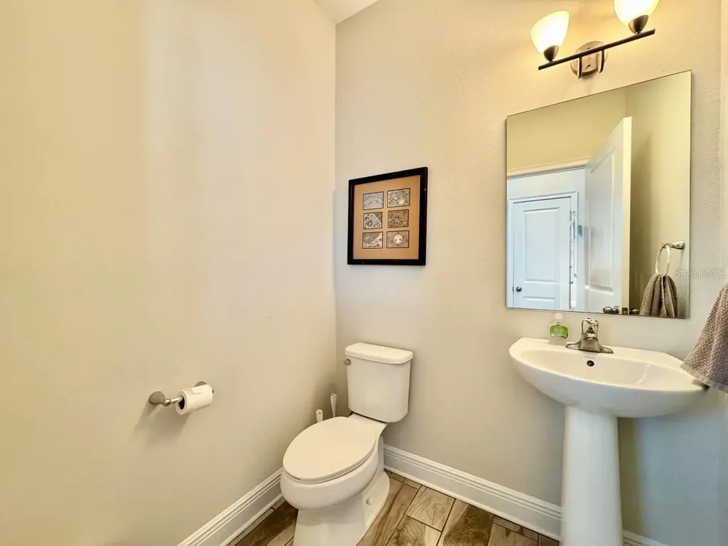 2951 W Cherry Street Tampa FL 33607