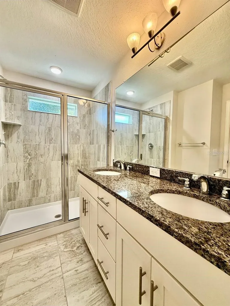 2951 W Cherry Street Tampa FL 33607
