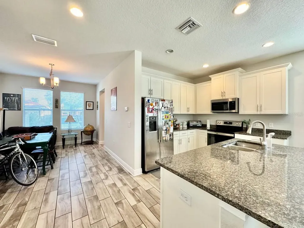 2951 W Cherry Street Tampa FL 33607