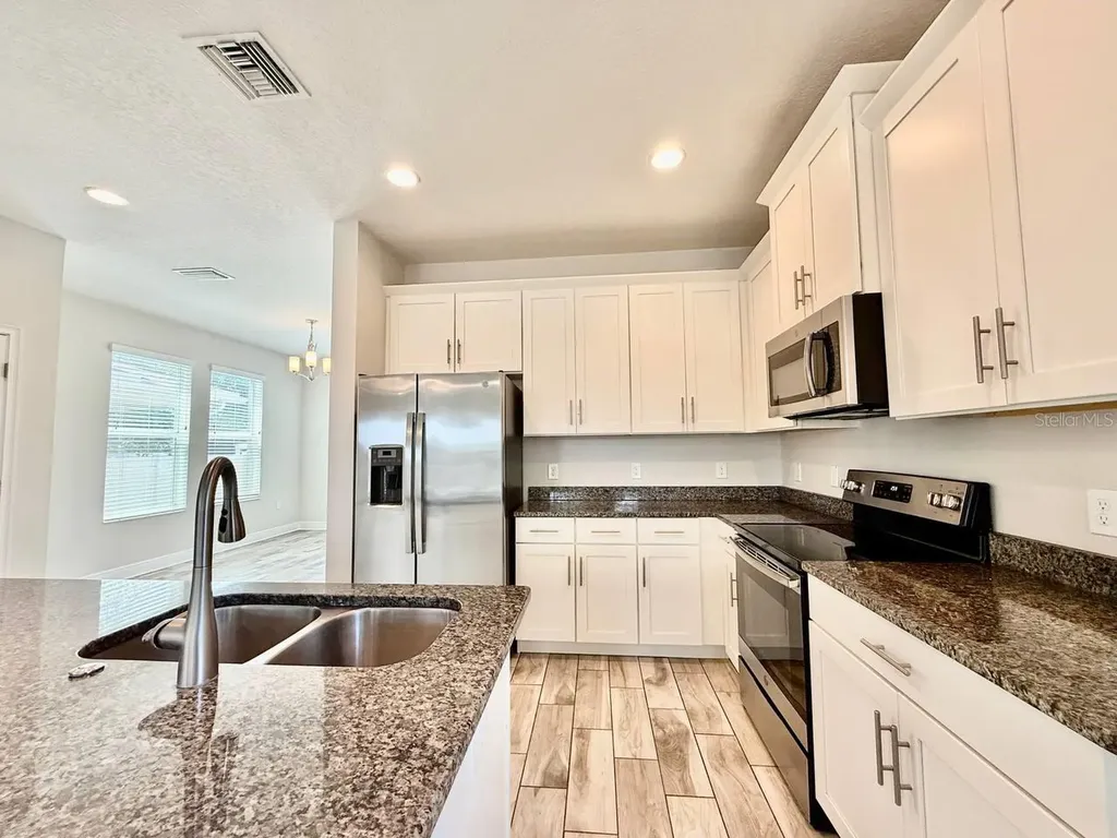 2951 W Cherry Street Tampa FL 33607