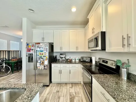 2951 W Cherry Street Tampa FL 33607
