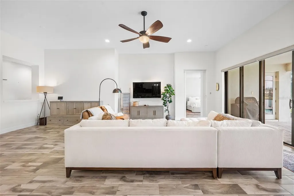12630 Horseshoe Bend Drive Lithia FL 33547