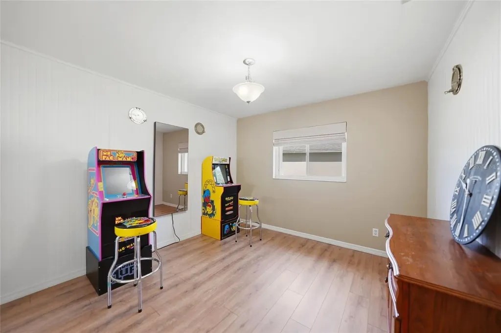 515 Gleason Parkway Cape Coral FL 33914