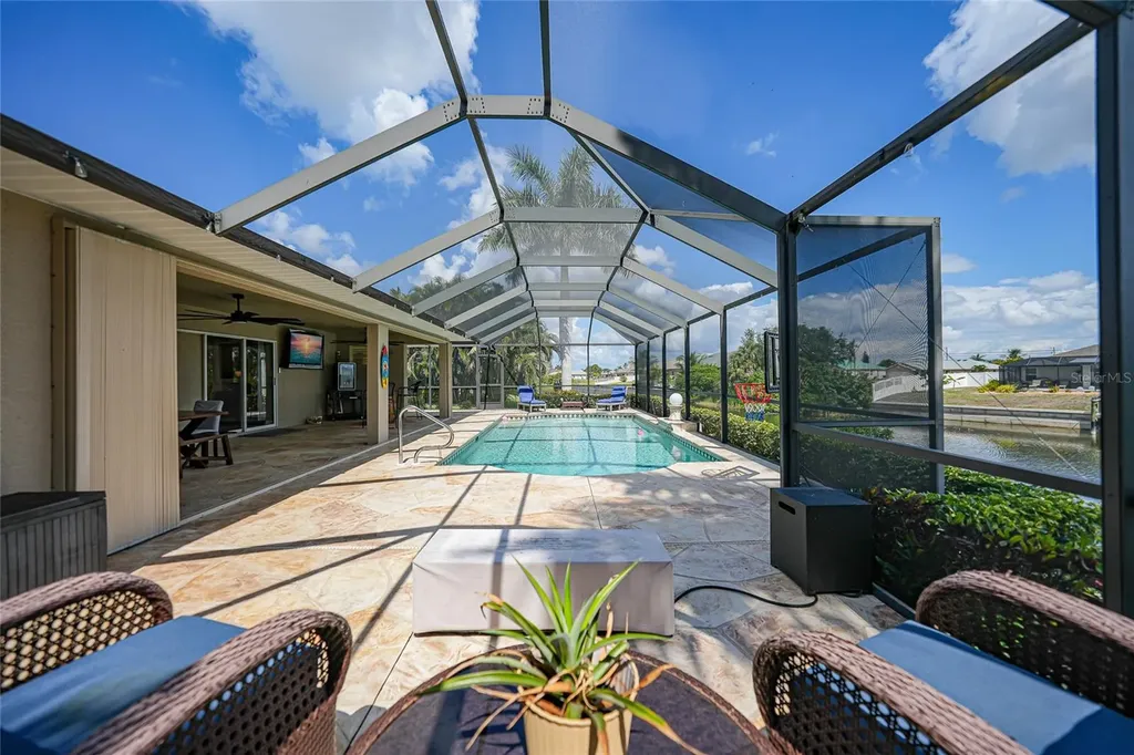 515 Gleason Parkway Cape Coral FL 33914