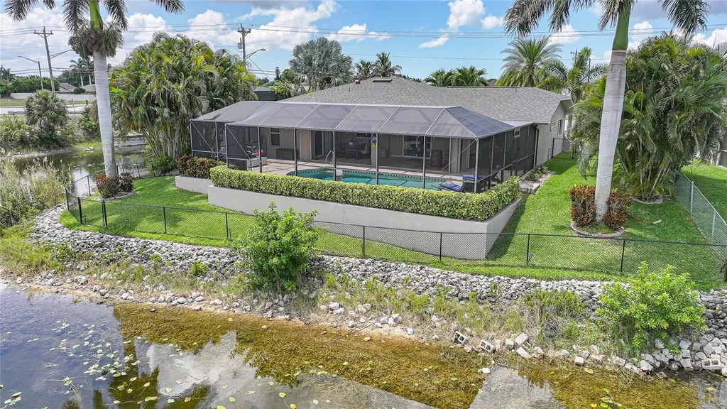 515 Gleason Parkway Cape Coral FL 33914