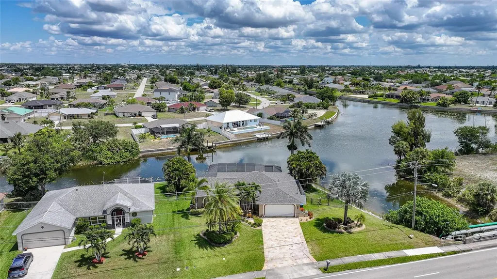 515 Gleason Parkway Cape Coral FL 33914