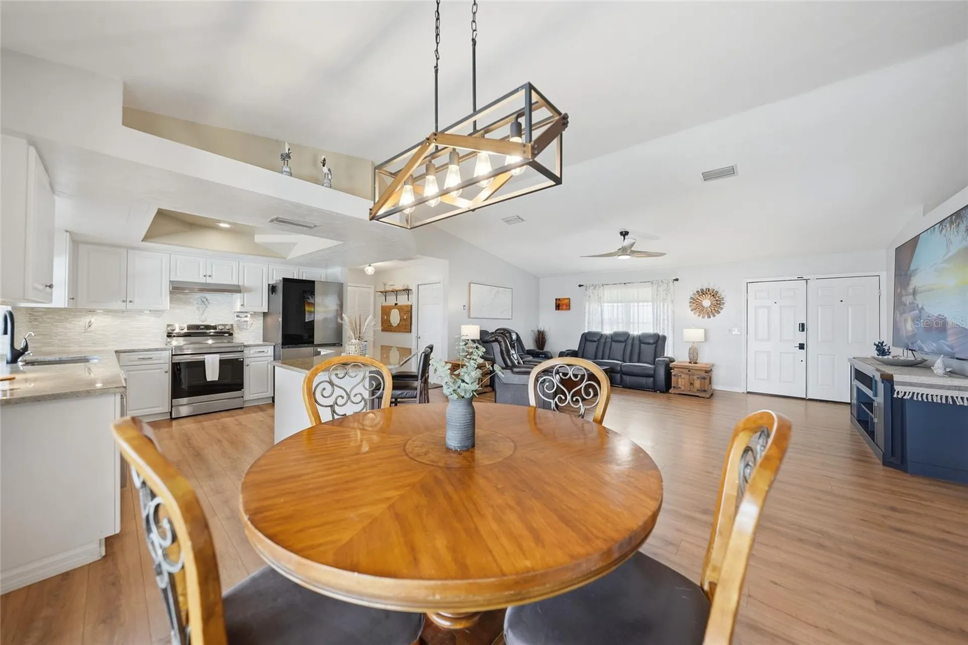 515 Gleason Parkway Cape Coral FL 33914